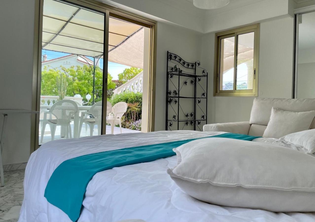 Rez De Jardin De 65M2 Dans Villa A Ница Екстериор снимка