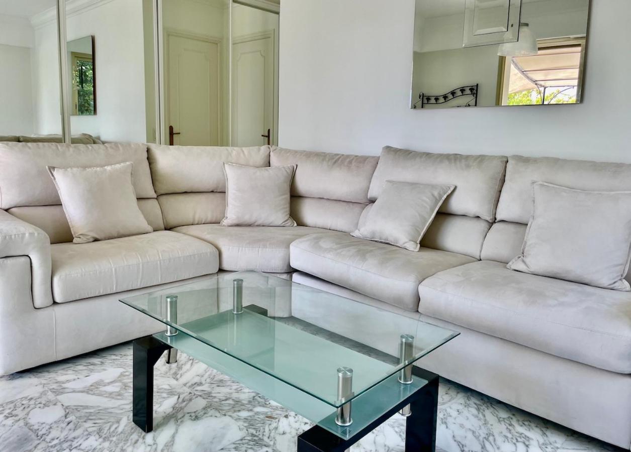 Rez De Jardin De 65M2 Dans Villa A Ница Екстериор снимка